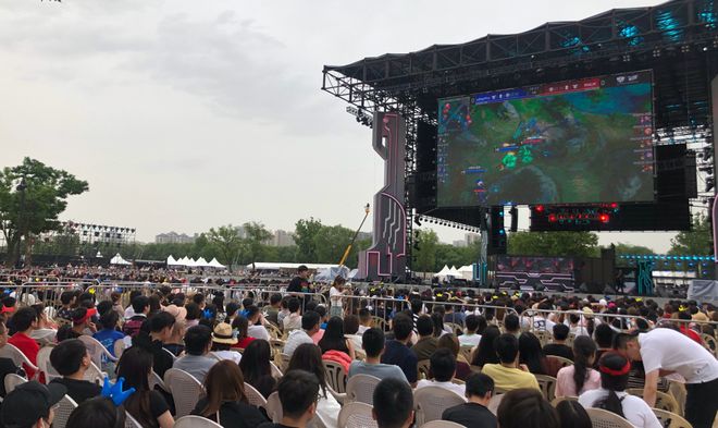 斯凯利以一 斯凯利以一