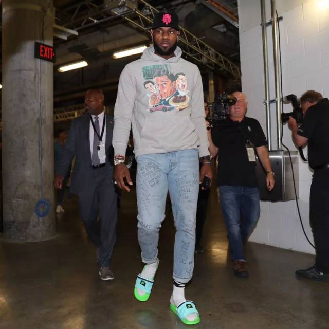 鹈鹕而言 鹈鹕而言